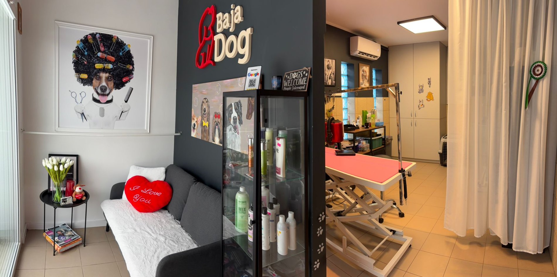 Wnętrze salonu BajaDog